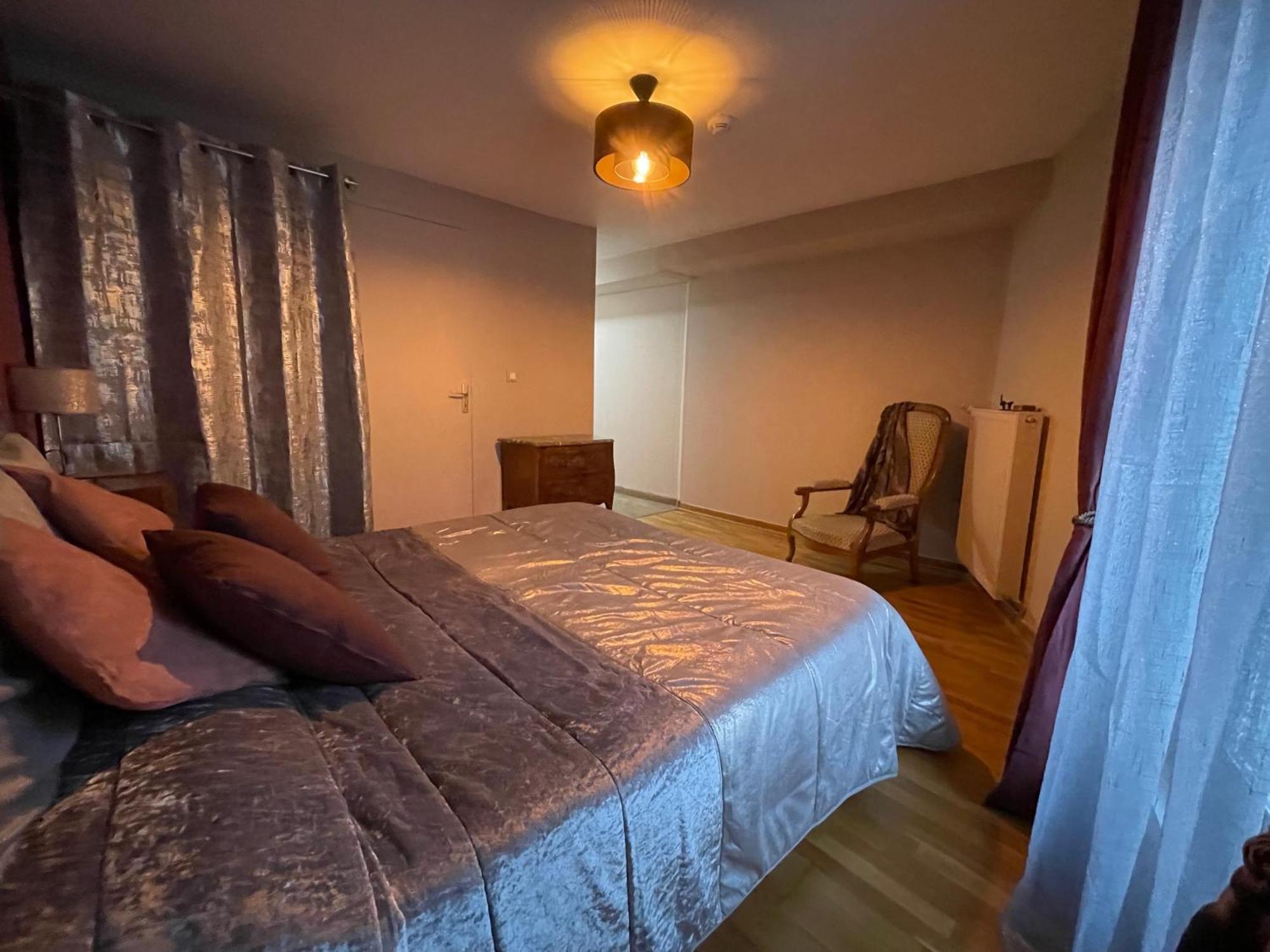 Bed and Breakfast Le Rockastel Le Caylar Habitación foto